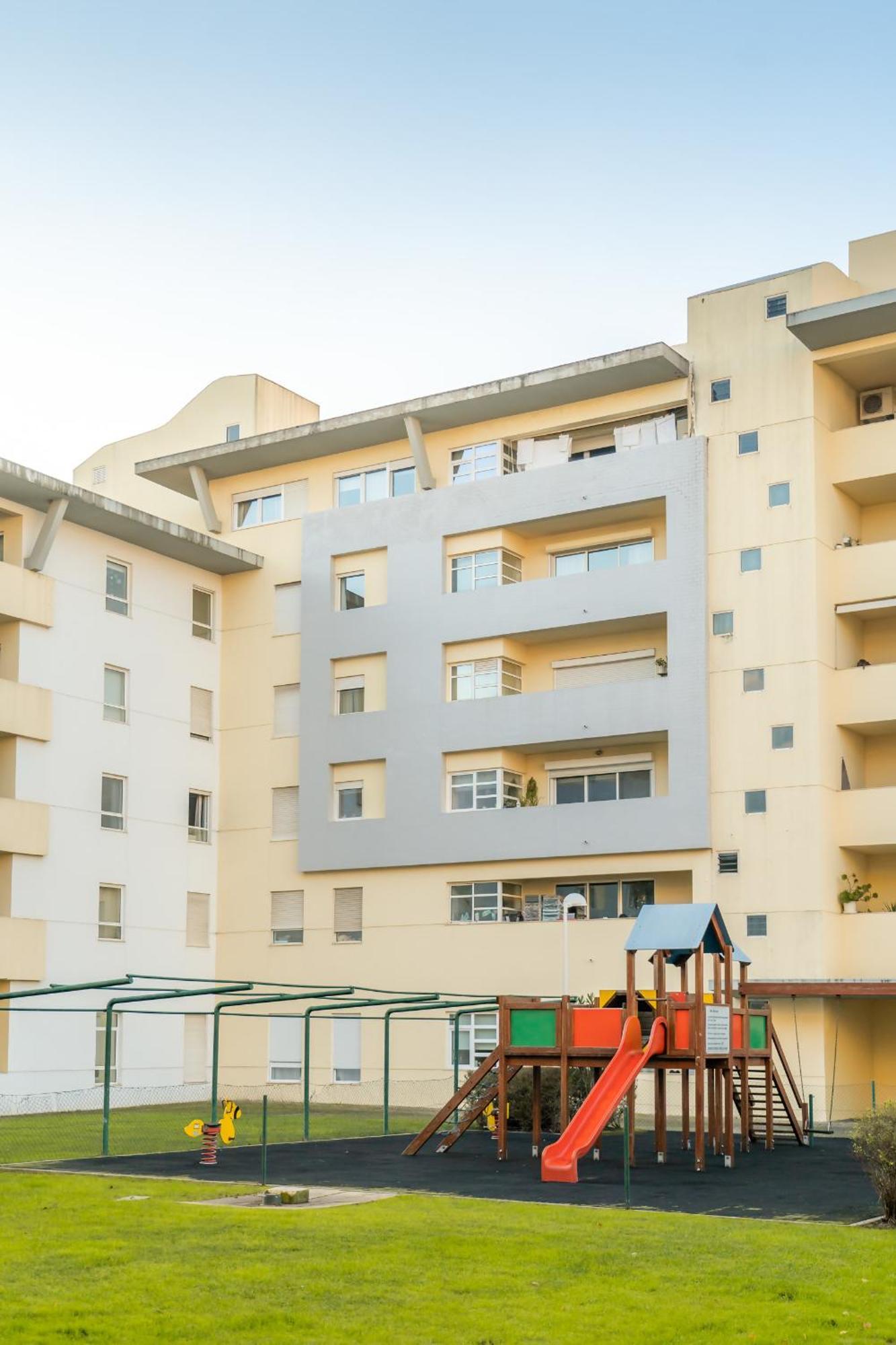 Apart T3 Com Piscina Tenis Ginasio E Parq Infant Lisbon Exterior photo